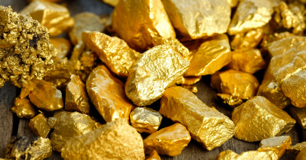 Садыр Жапаров снял запрет на вывоз золотосодержащих руды и концентрата