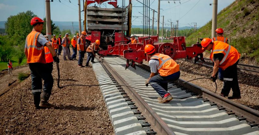 Кыргызстан получит от Китая кредит на строительство железной дороги