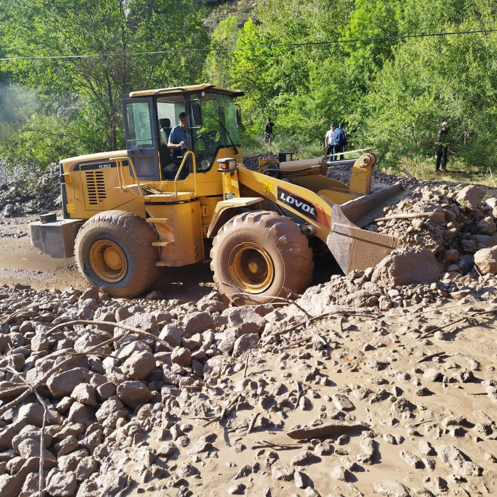 МЧС рекомендует водителям воздержаться от поездки по трассе Бишкек - Ош