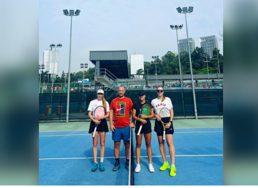Женская сборная Кыргызстана по теннису стартует на крупнейшем международном турнире