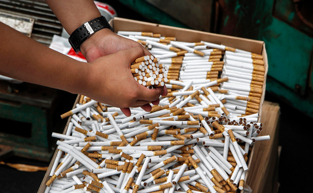 Курить стали больше? Кыргызстан нарастил импорт сигарет