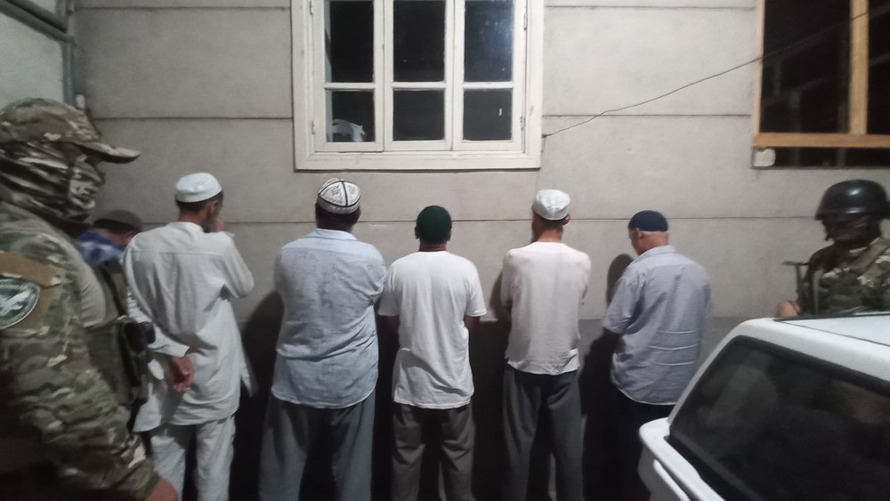 В Джалал-Абаде задержали 9 человек по делу о финансировании экстремистской организации