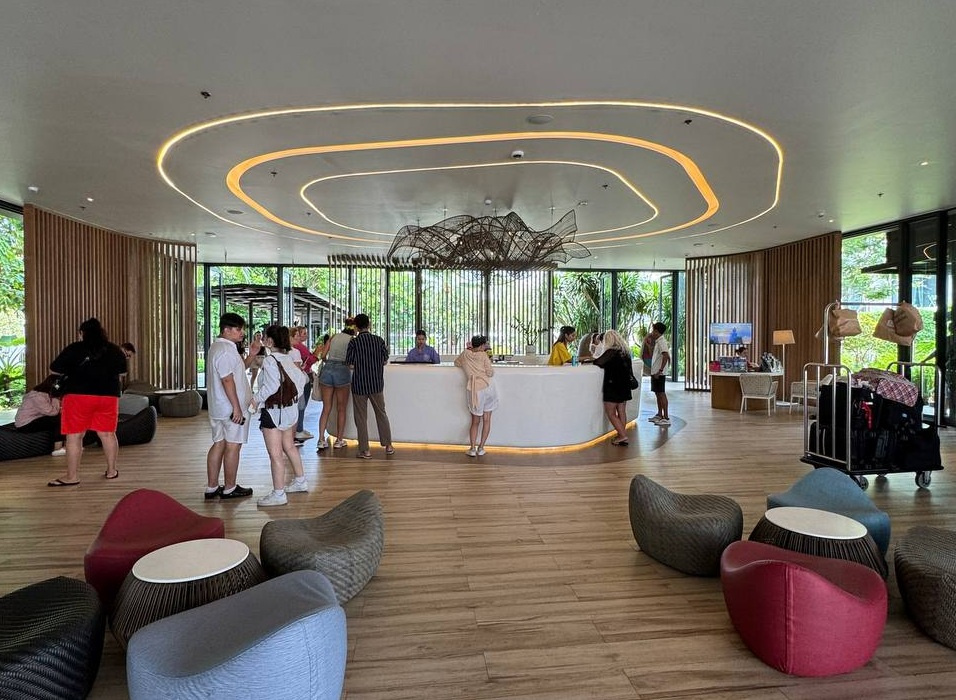 Отель OZO Phuket 4*.