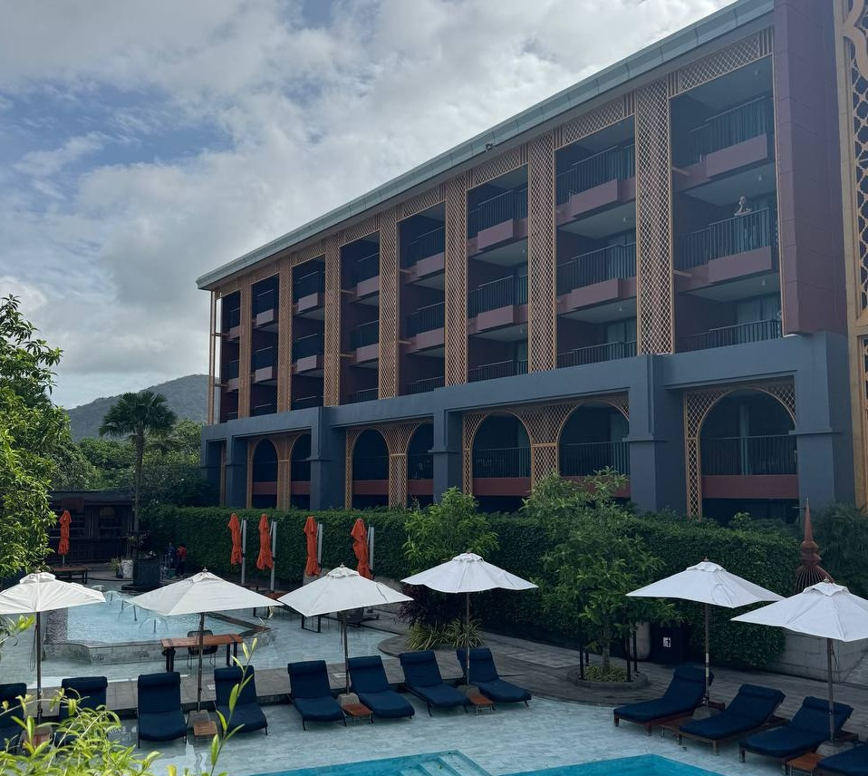 Отель Avista Grande Phuket Karon 5*.