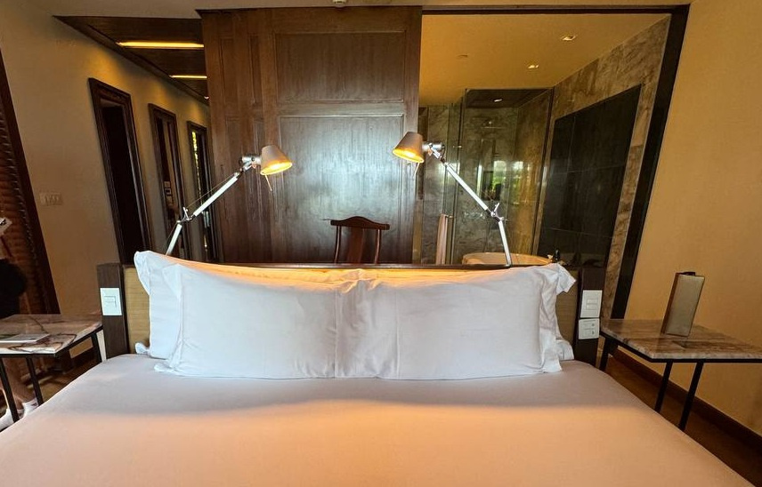 Отель Centara Grand Beach Resort Phuket 5*.