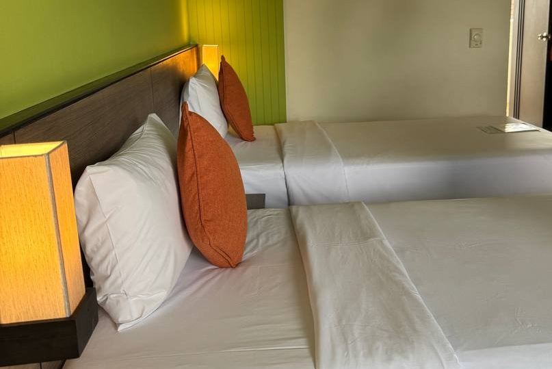 Отель Kata Sea Breeze 3*.