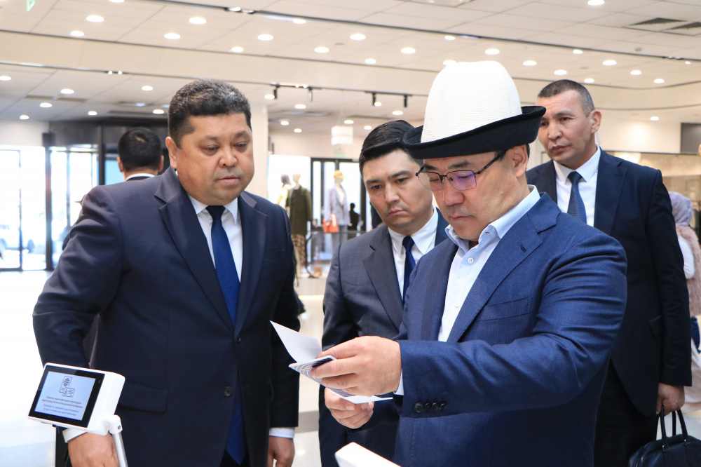 Фото администрации президента КР.