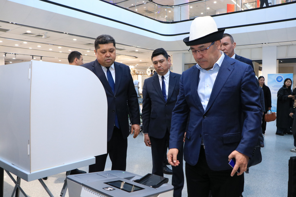 Фото администрации президента КР.