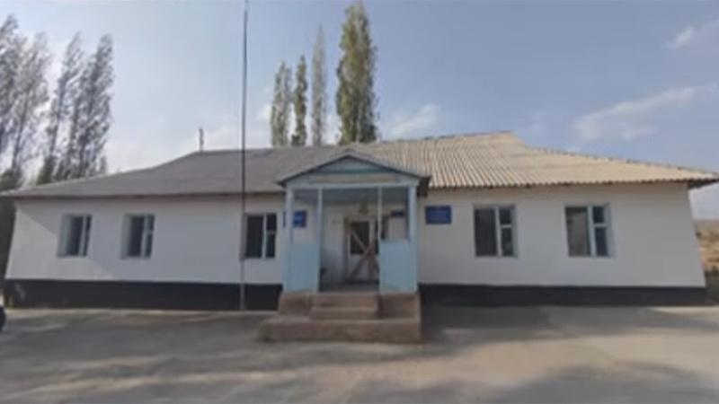 Минстрой: Обновление 27 аварийных школ важнее строительства филармонии