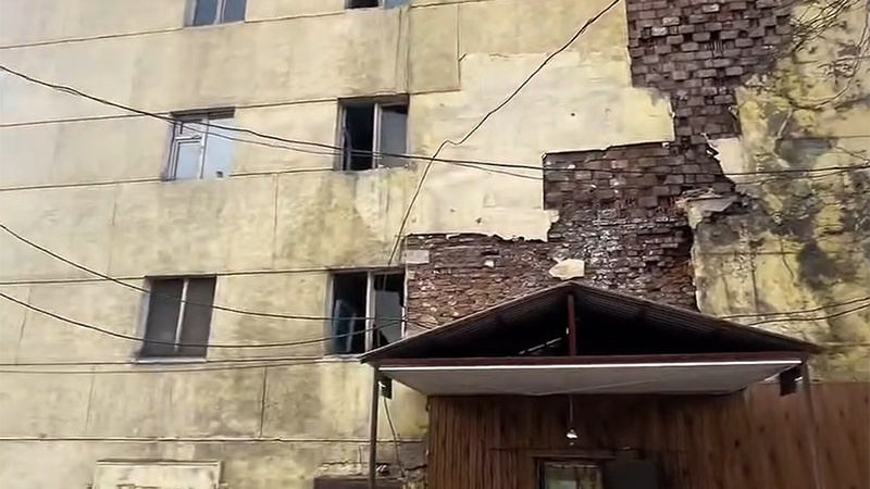 Состояние пятиэтажного дома на улице Фучика в Минстрое оценили как потенциально опасное