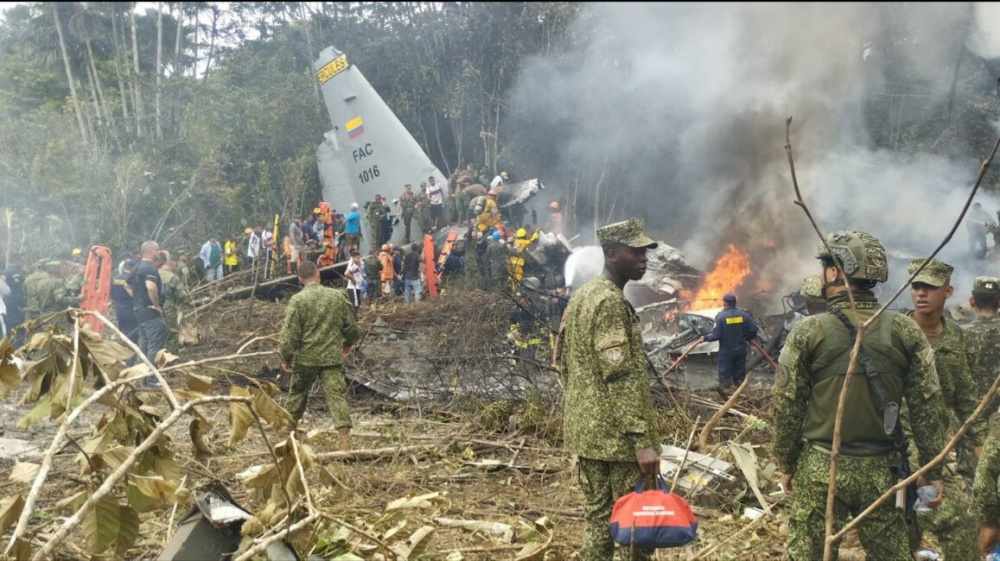 При крушении военного самолета в Колумбии погибли 66 человек