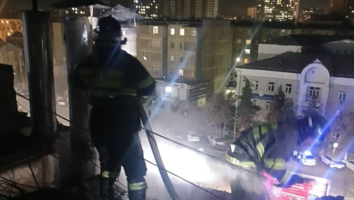 В многоэтажном доме в Оше случился пожар (видео)