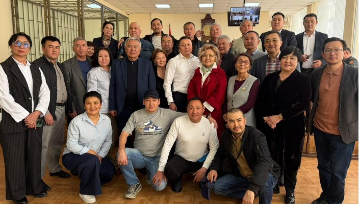 Бишкекский горсуд выносит приговор по делу Кемпир-Абада (фото)