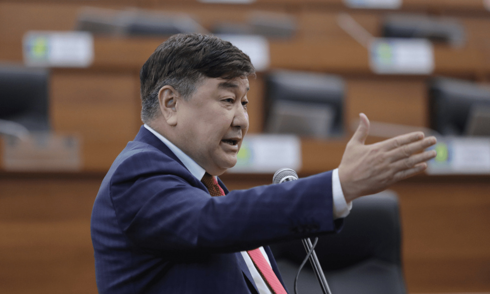 Умбеталы Кыдыралиев покинул пост президента НОК Кыргызстана