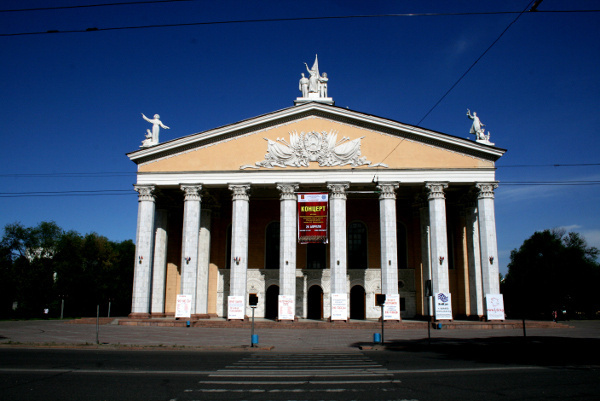 Оркестр "Манас" сыграет две необычные интерпретации "Времен года"