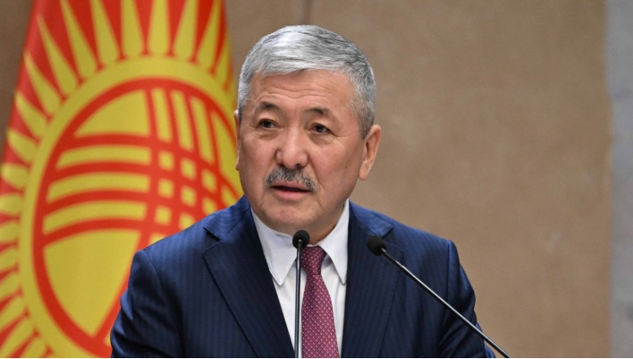 Адылбек Касымалиев летит в Азербайджан