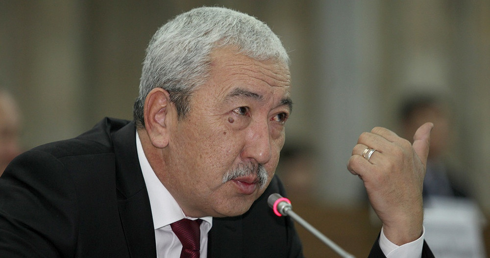 Скандал вокруг переименования улиц. Исхак Масалиев просит довести его позицию до Жапарова