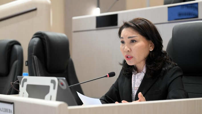 Депутат призывает власти не играть судьбами 126 семей, оставшихся без денег и жилья