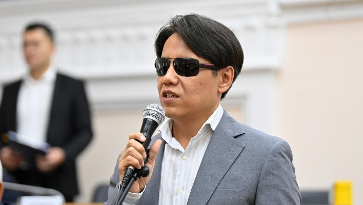 Депутат: Граждане не понимают смысл медстрахования - все равно просят деньги