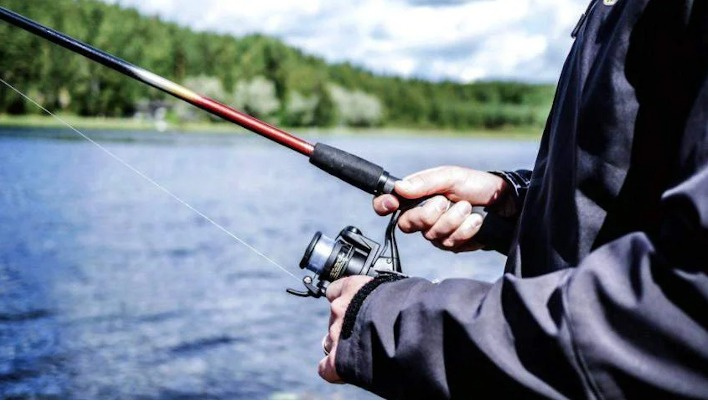 Кто в Кыргызстане может рыбачить бесплатно? В правила рыболовства внесли изменения
