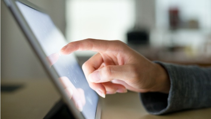 Депутатам раздали планшеты