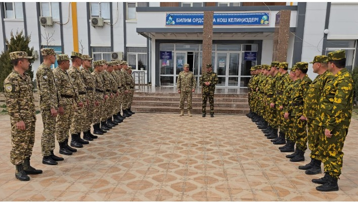 Представители Кыргызстана и Таджикистана обсудили вопросы границ и сыграли в теннис