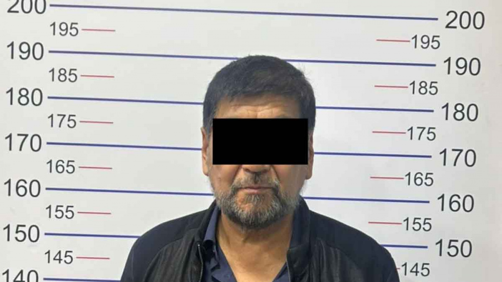 В Бишкеке задержали подозреваемого в мошенничестве при продаже Toyota Camry