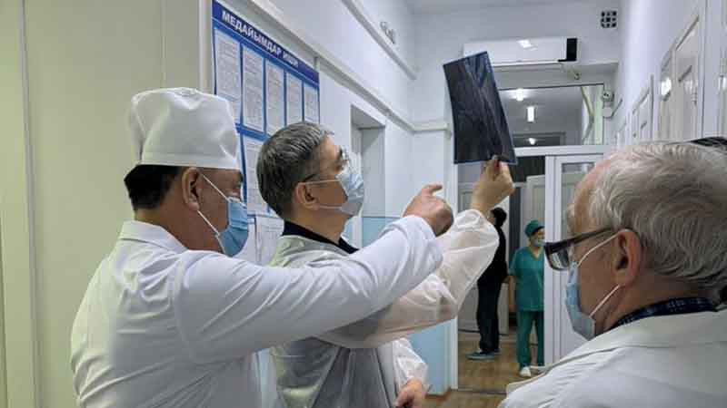 Трагедия в микрорайоне "Джал". В Минздраве рассказали о состоянии четырехлетней девочки