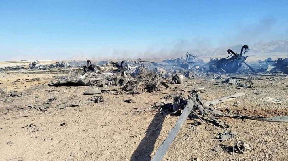 В Иране показали обломки после операции США по спасению пилота F-15E