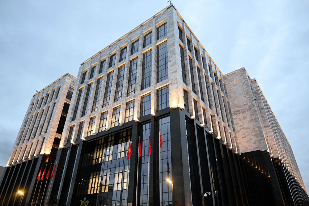 ГКНБ отстранил сотрудника после обращения женщины о давлении на семью