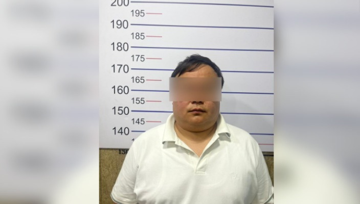 В Бишкеке женщина с детьми выбросилась из окна. Ее мужа отправили в СИЗО