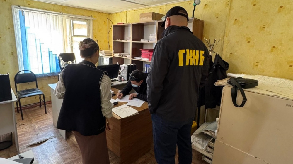 Частного нотариуса задержали по делу об отъеме недвижимости