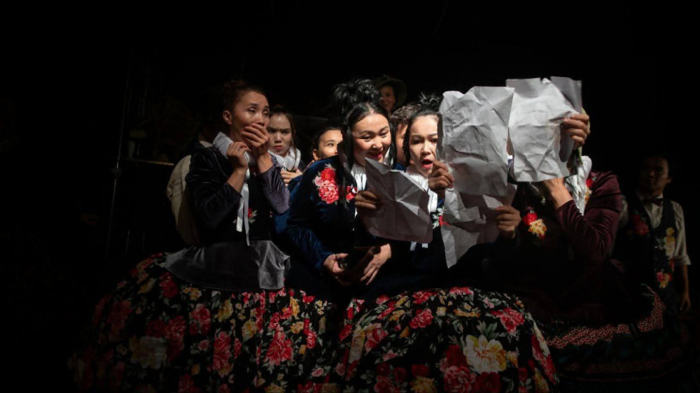 Бишкекский городской драмтеатр с успехом выступил на фестивале "Встречи в России"