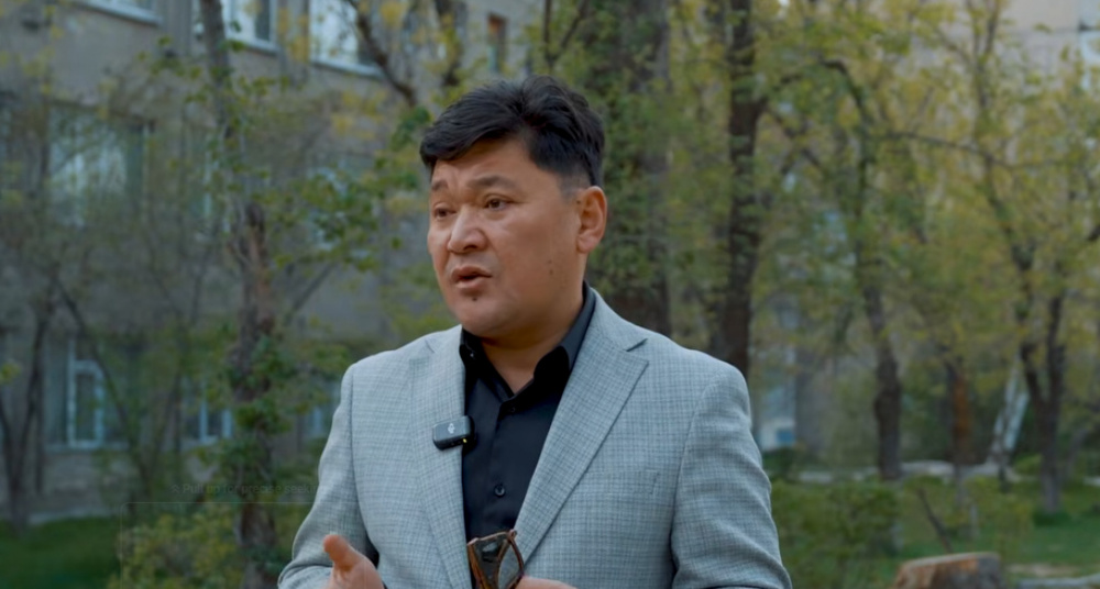 Экс-депутат БГК Жаныбек Асанбеков намерен добиваться возвращения мандата через суд