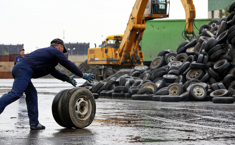 В Минприродресурсов ответили, сколько денег собрали от введения утильсбора