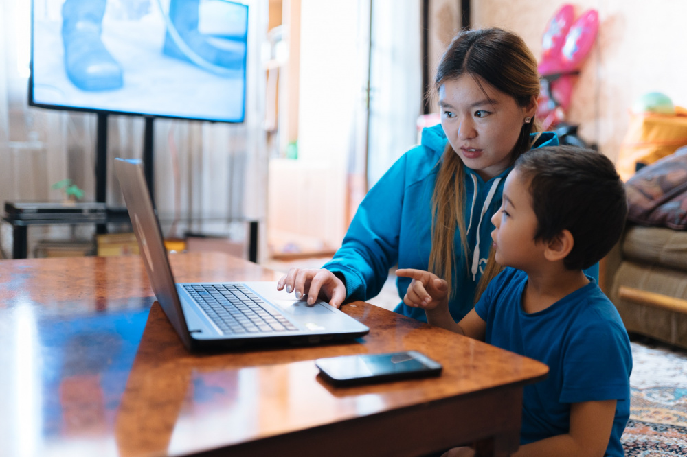 Эксперты: Социальные расходы в КР - относительно высокие, но их эффективность - низкая