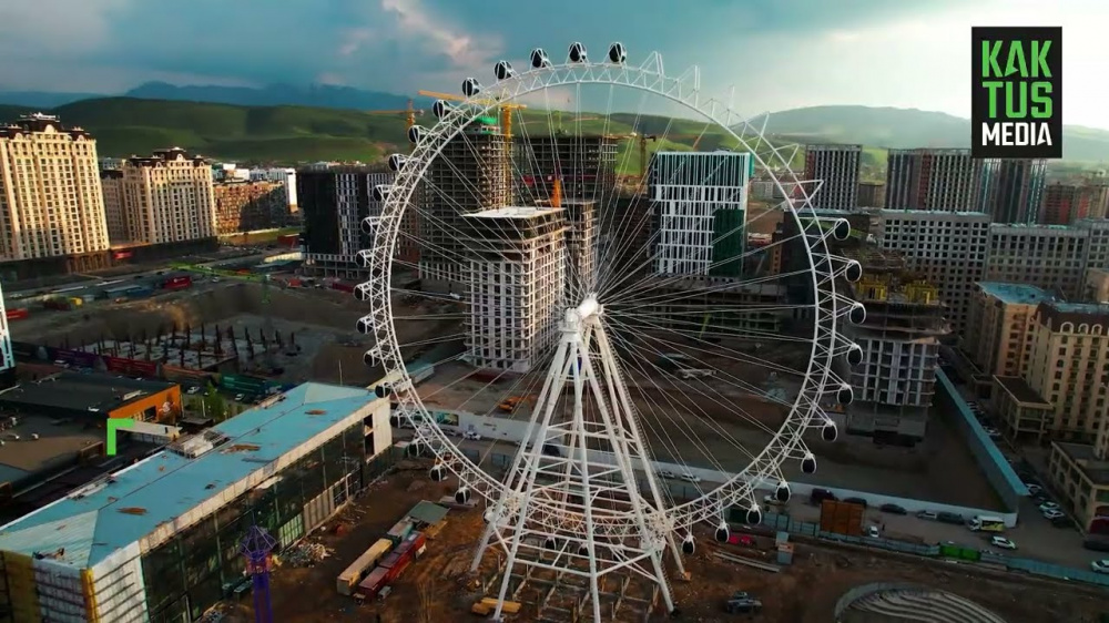 В Бишкеке бывший парк "Асанбай" реконструируют. Как выглядит новое колесо обозрения