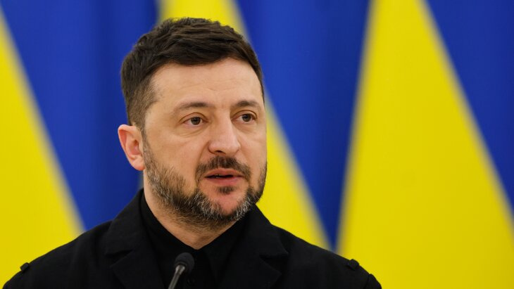 Зеленский заявил, что Украина впервые имеет достаточно оружия для защиты от ударов России