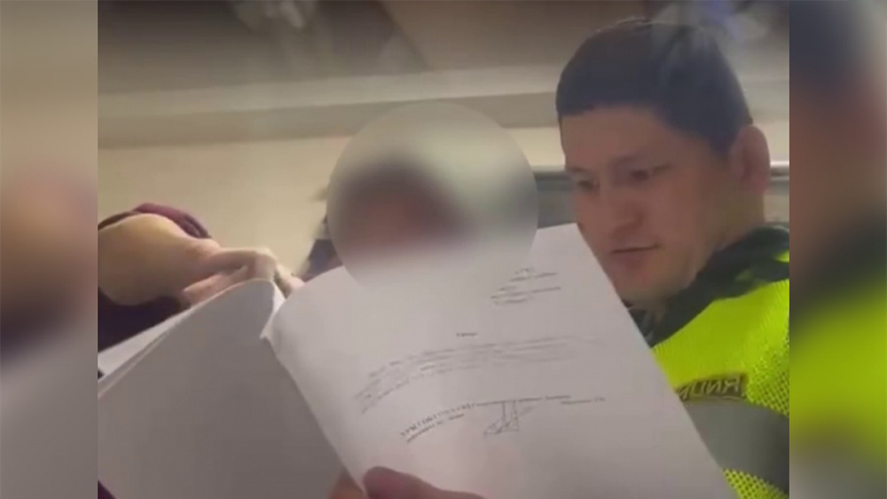 В Бишкеке задержали пассажира после конфликта с таксисткой