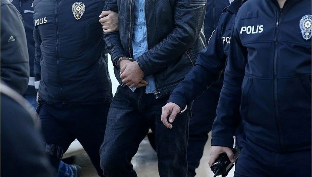 83 человека задержаны после вооруженных нападений в школах Турции