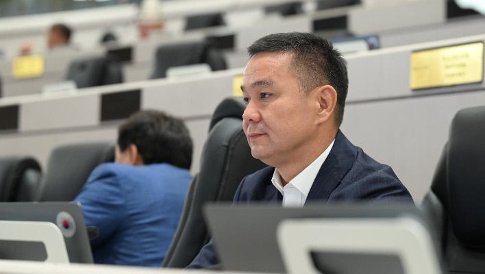 Депутат о проекте кабмина, ограничивающем поправки в кодексы: Пусть кабмин себя ограничит