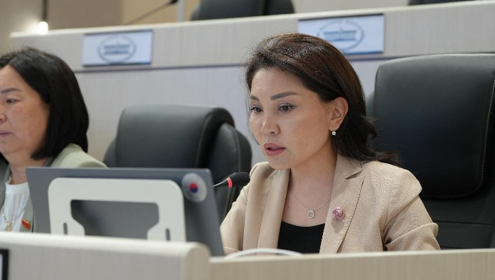 Сурабалдиева просит власти взять на контроль дело о смерти 13-летней девочки