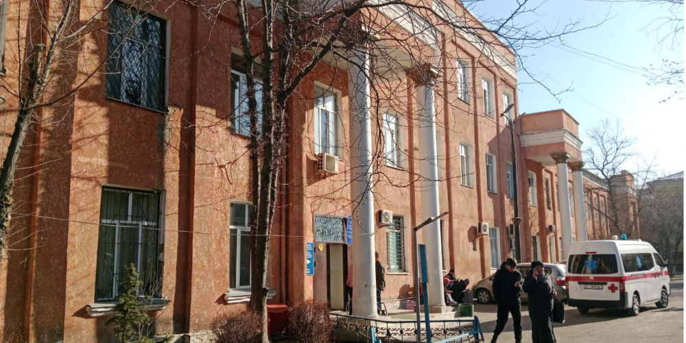 В Кыргызстане предлагают изменить порядок назначения главы Нацгоспиталя