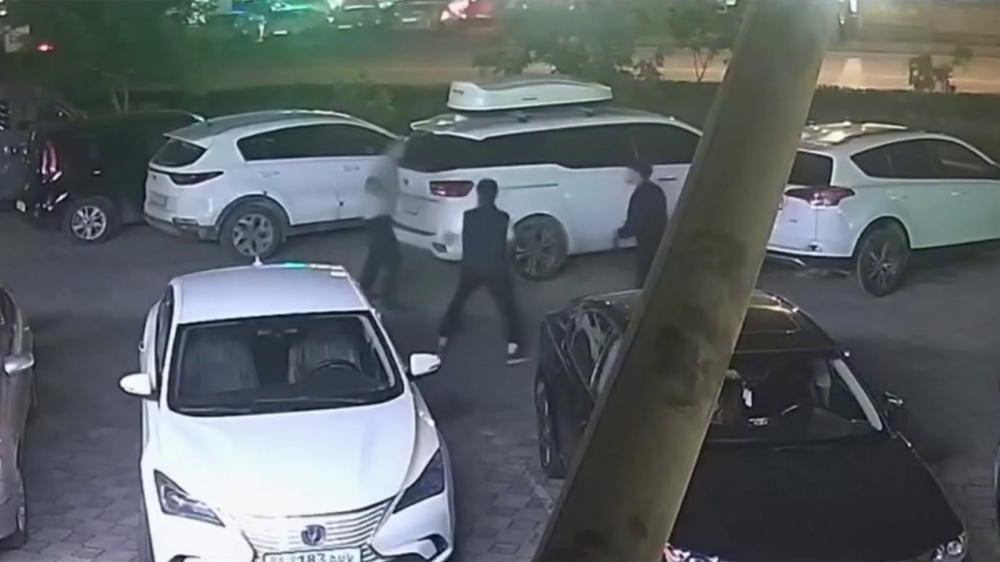 В Бишкеке задержали двоих мужчин после драки в 