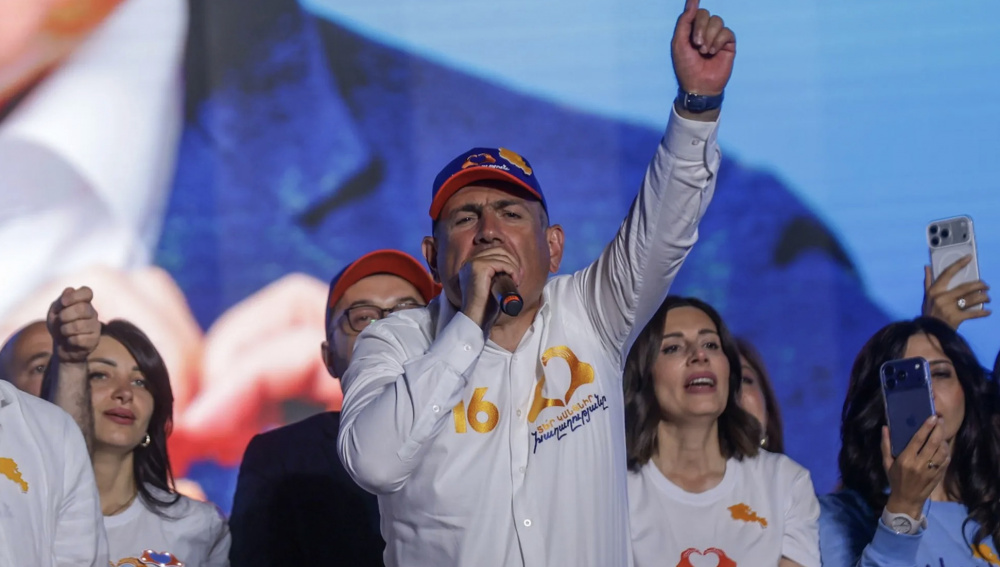 Партия Никола Пашиняна набирает больше 50% голосов на выбора