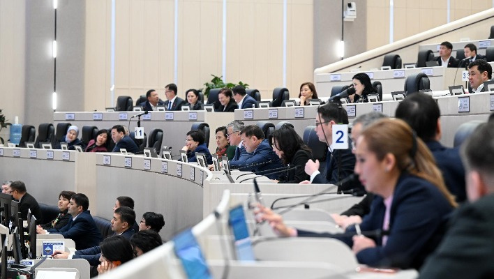 Парламент одобрил проект конституционного закона, 