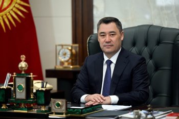 Президент поздравил кыргызстанцев с Днем знаний