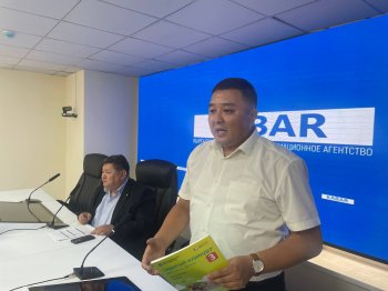 У гостипографии "Учкун" нет версии, как учебники могли появиться на рынках