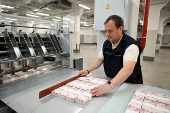 В ситуацию вокруг учебников вмешался президент