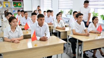 Учащихся ряда школ Бишкека временно разместили в других зданиях